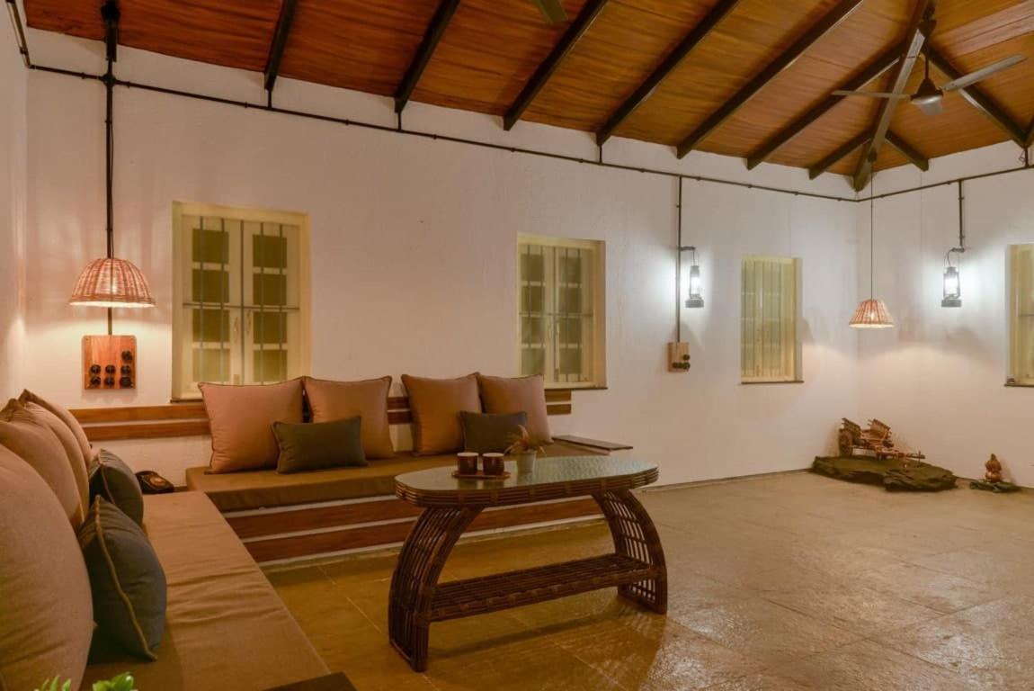 The Earth Farm Villa Nashik Ngoại thất bức ảnh